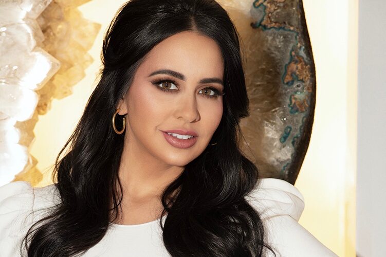 Vanessa deleon headshot