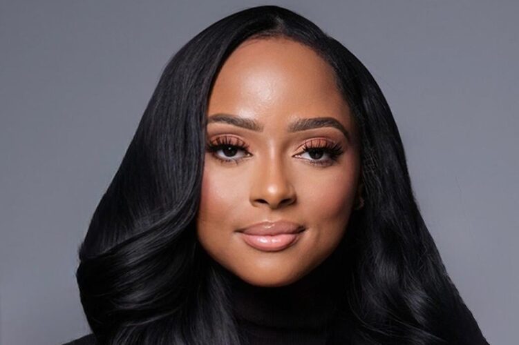 Eve Jean headshot