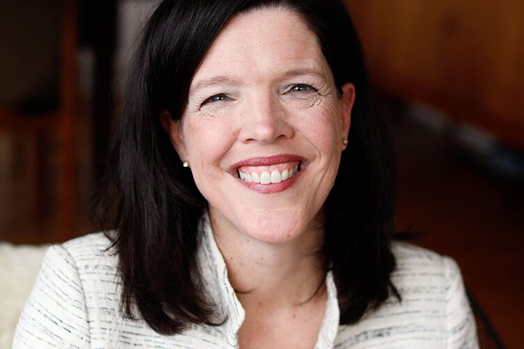 Lisa Staton Headshot final